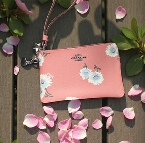 COACH Signature Canvas Small Corner Zip Wristlet (NWOT)